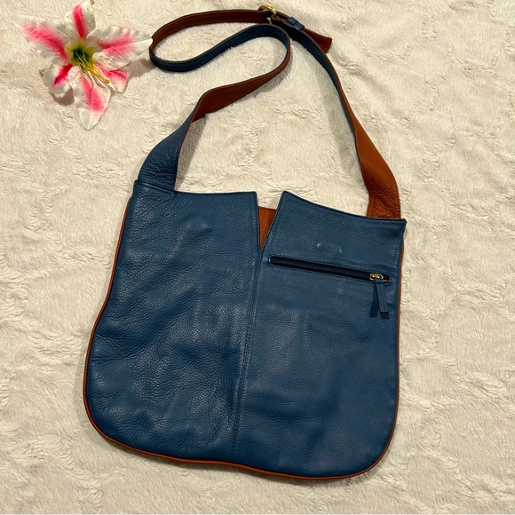 JP Ourse & Cie Handbags - JP Ourse & Cie Park Avenue Navy Two-Tone 2-Way (Shoudler Or Crossbody) Bag